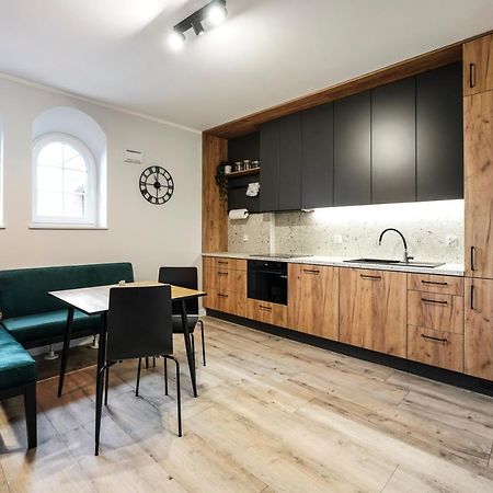 Mlyn Wroclaw 10/8 Appartement Buitenkant foto