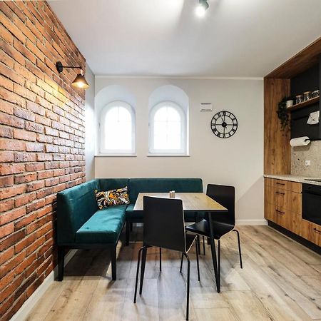 Mlyn Wroclaw 10/8 Appartement Buitenkant foto