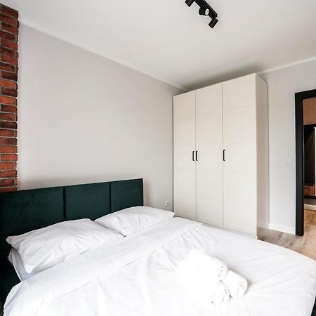 Mlyn Wroclaw 10/8 Appartement Buitenkant foto