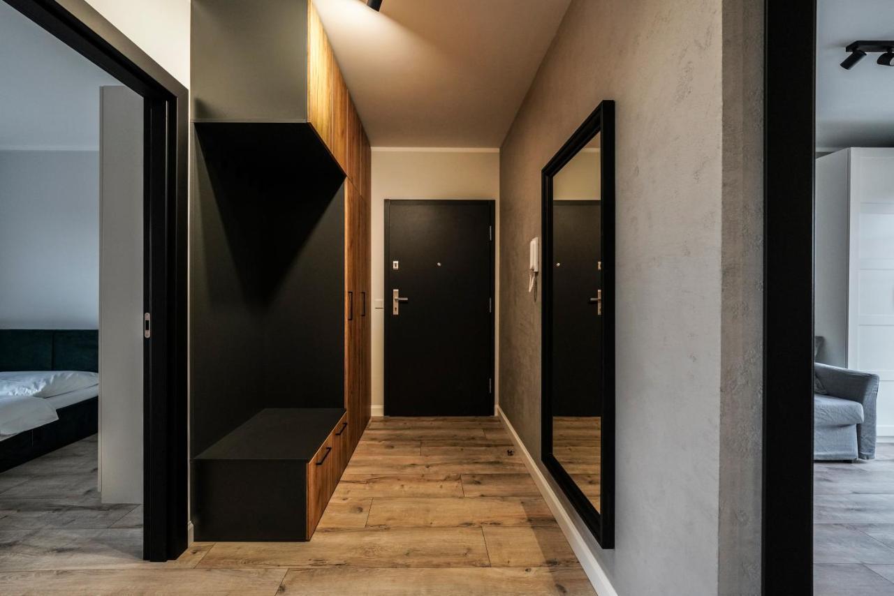 Mlyn Wroclaw 10/8 Appartement Buitenkant foto