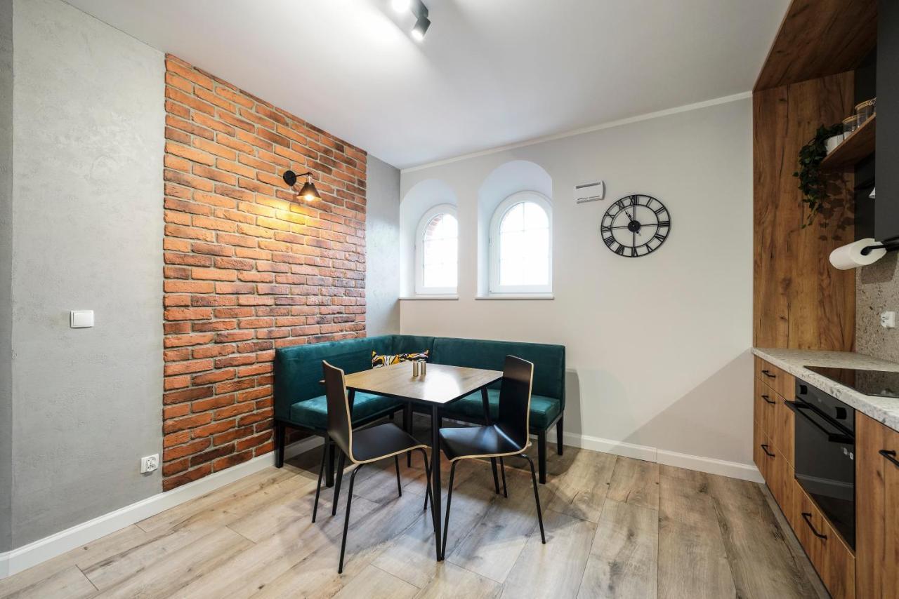 Mlyn Wroclaw 10/8 Appartement Buitenkant foto